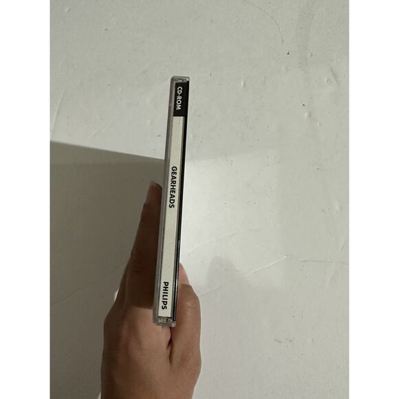 Gearheads Philips -Vintage Apple Macintosh Game CD ROM 1996 MAC Furious War Toys - Picture 3 of 5